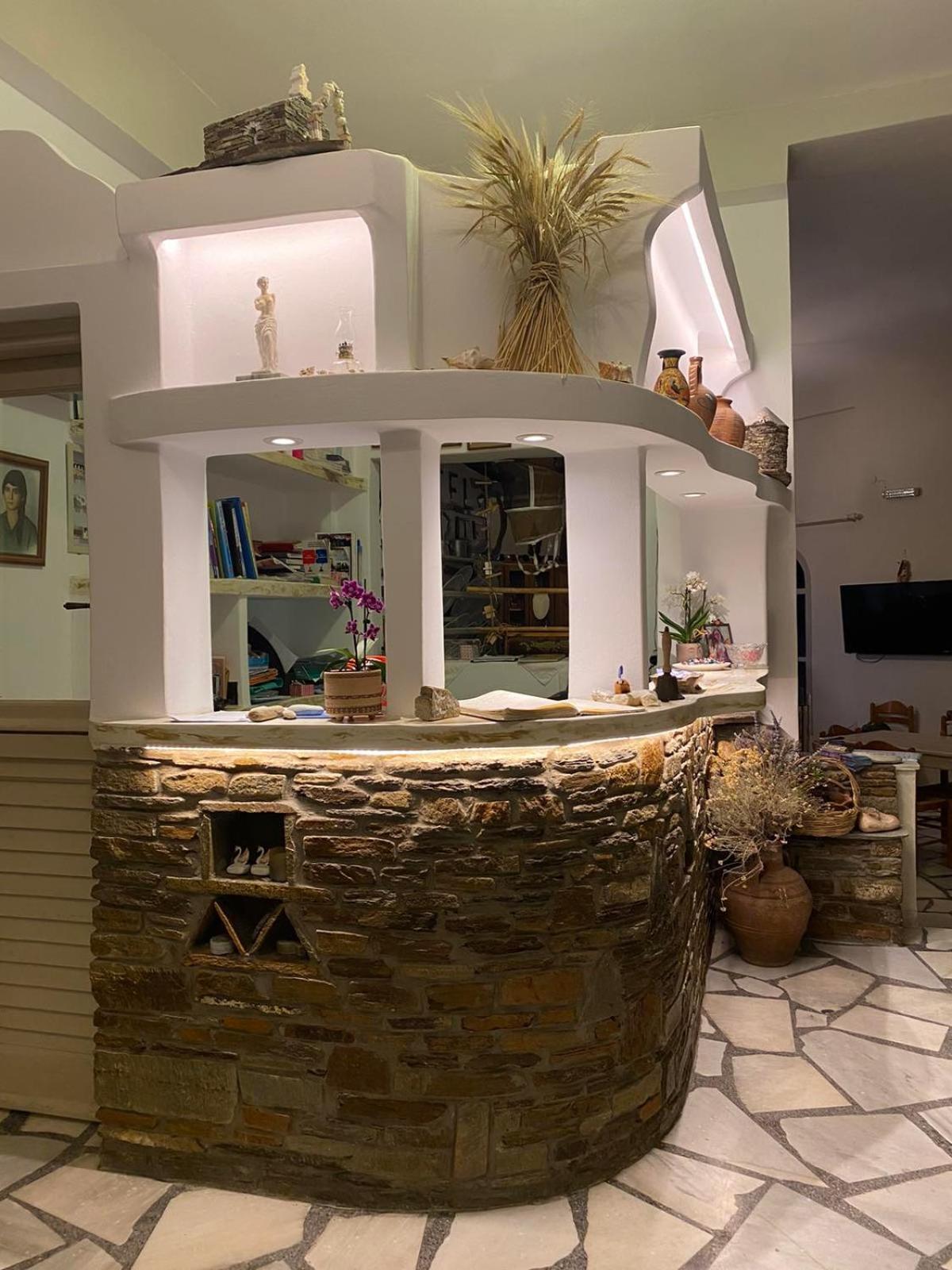 Afrodite Hotel Tinos Exterior photo