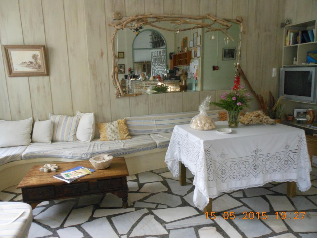 Afrodite Hotel Tinos Exterior photo